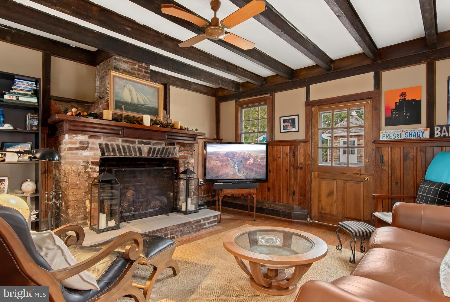 COVE CREEK CLUB - Residential