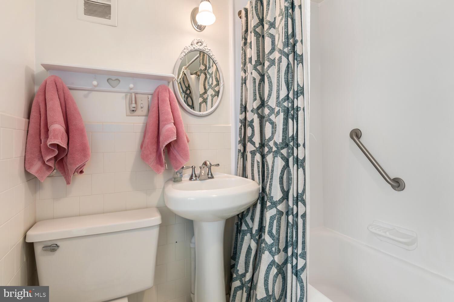 COVE CREEK CLUB - Residential