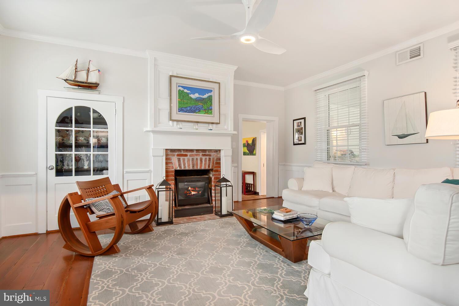 COVE CREEK CLUB - Residential