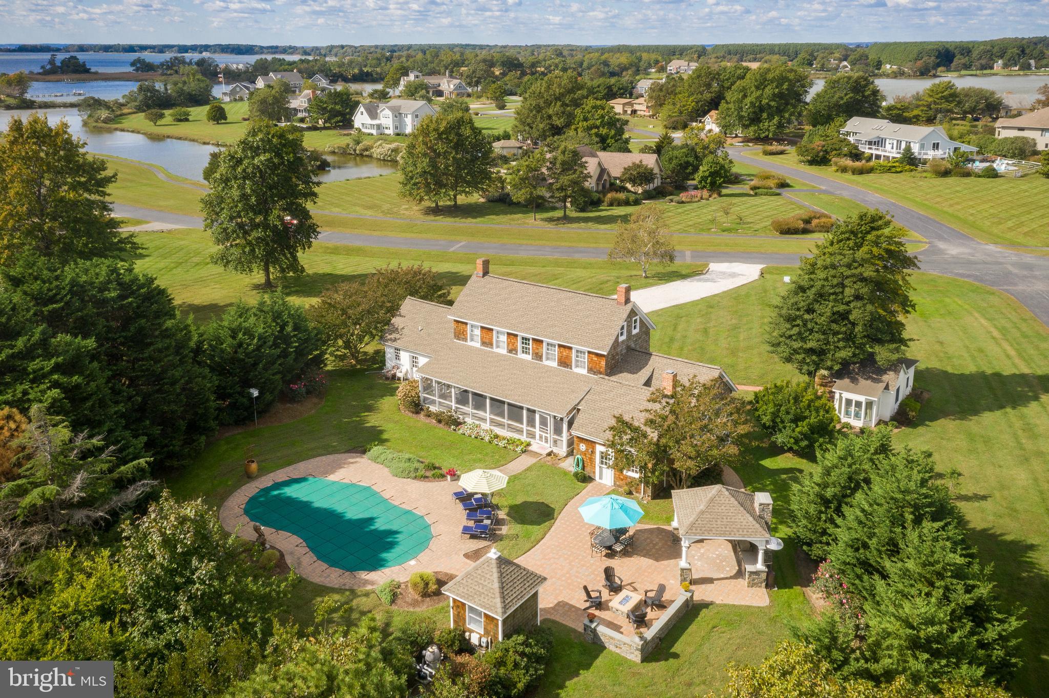 COVE CREEK CLUB - Residential