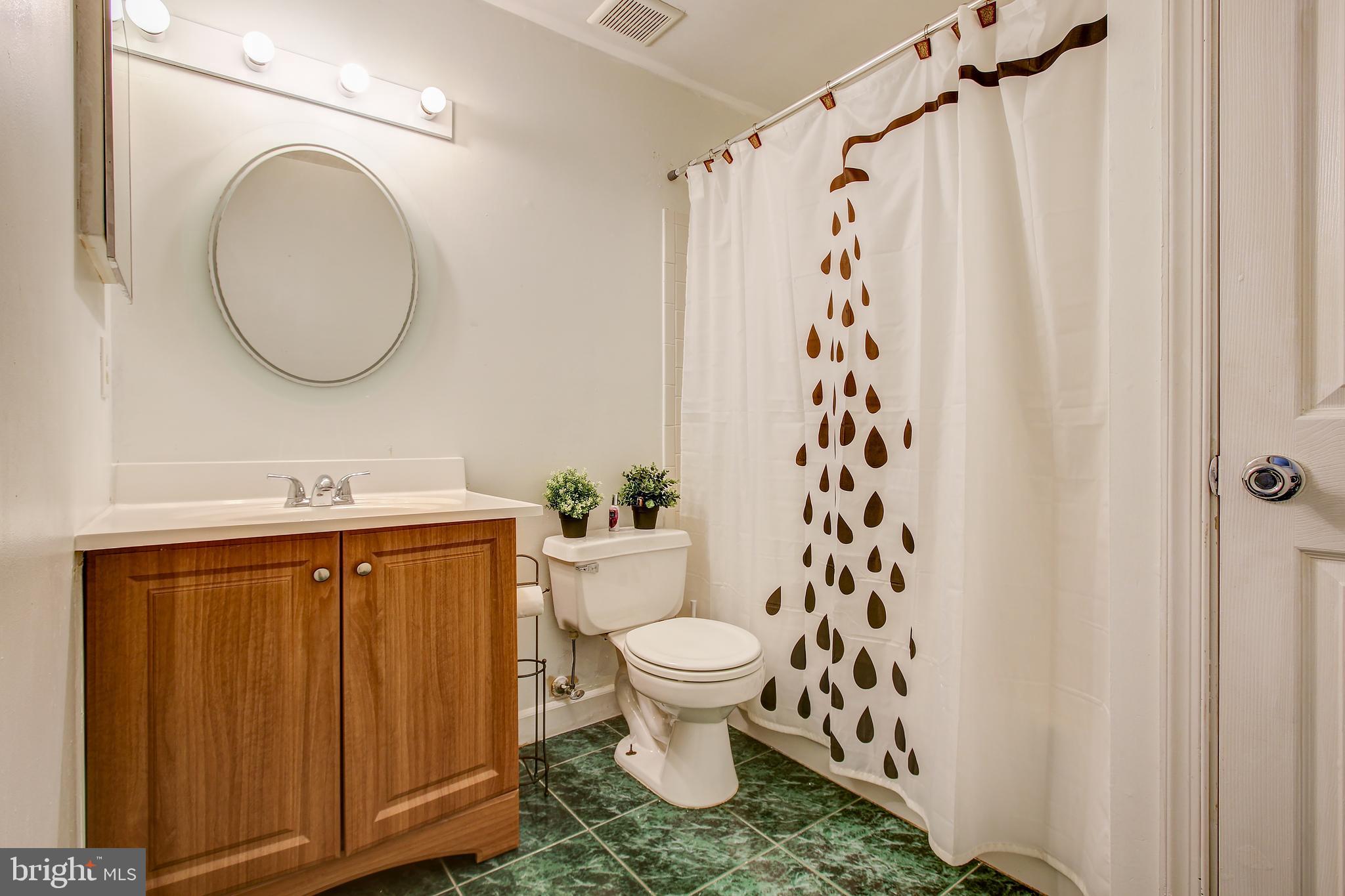 RUSSETT - Residential