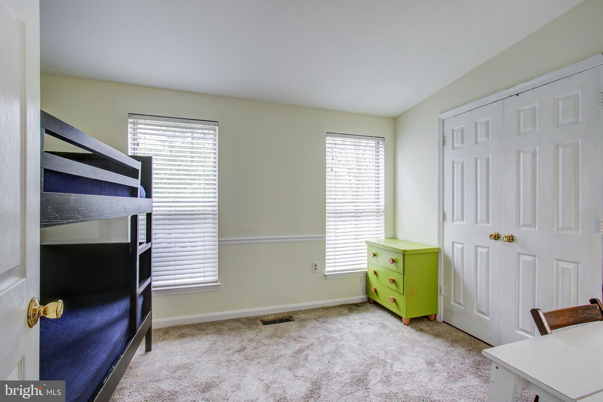 RUSSETT - Residential