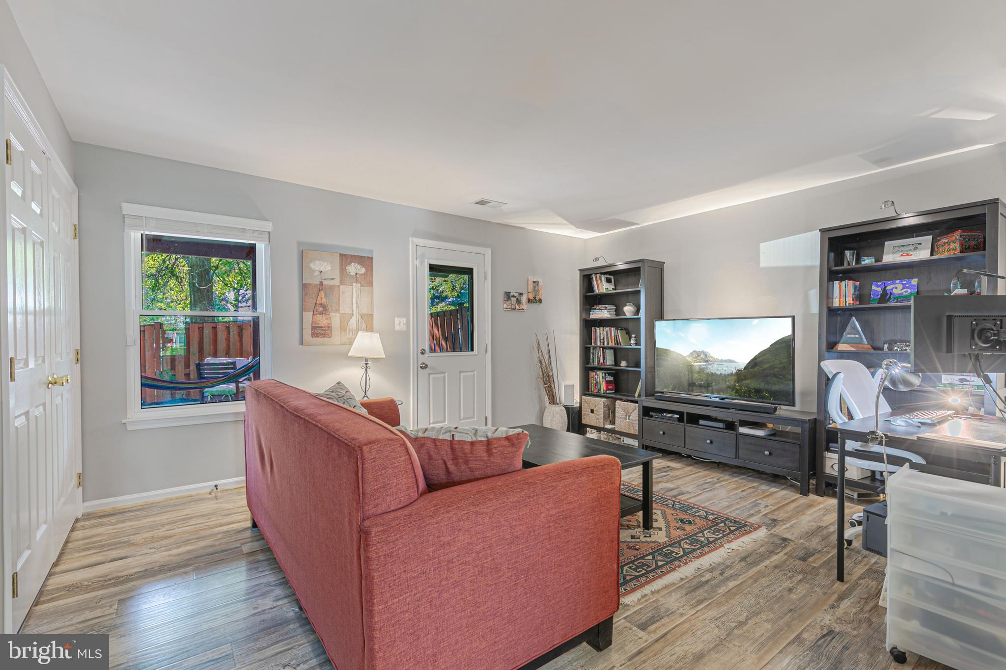 LEE OVERLOOK - Residential