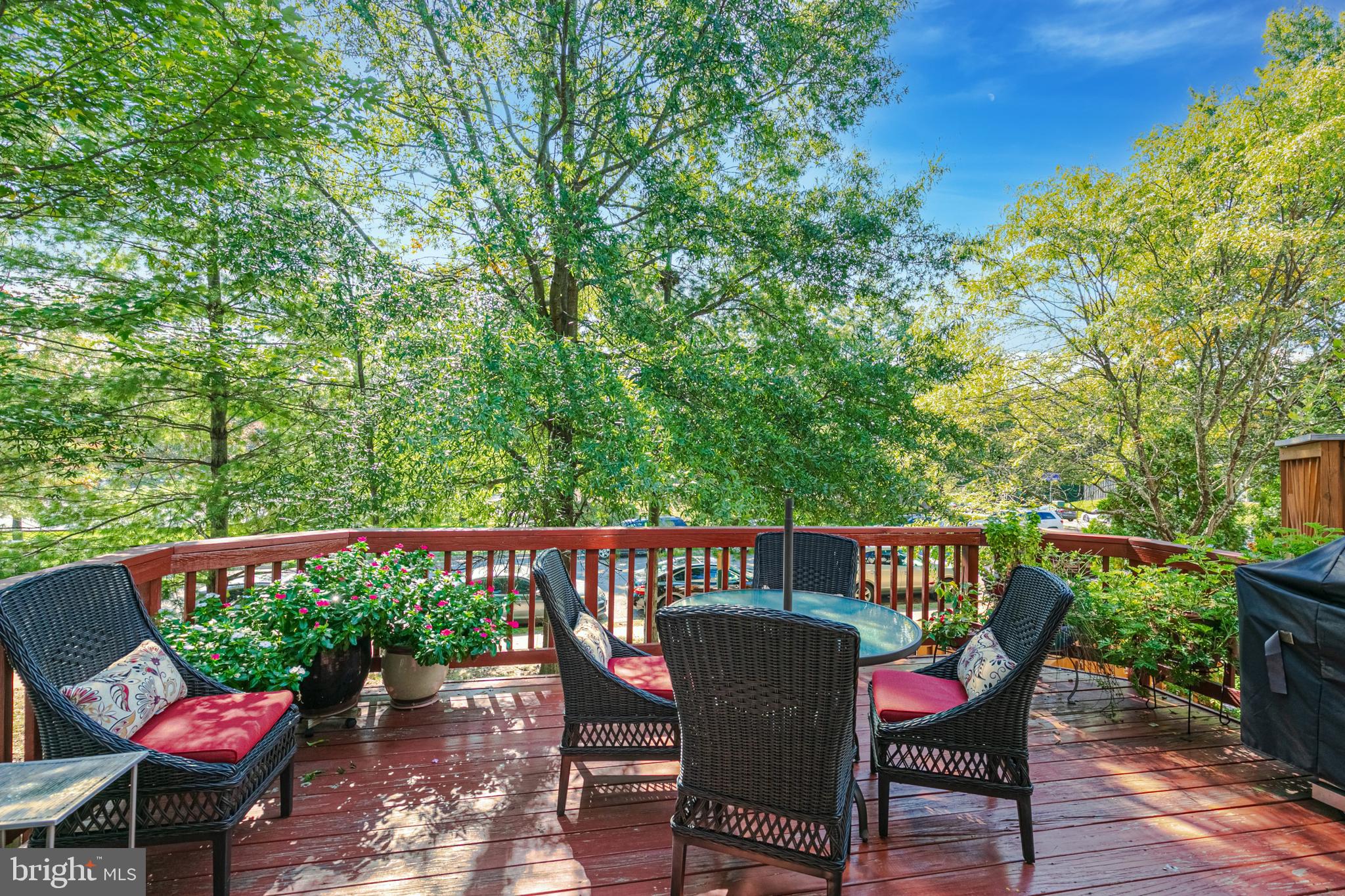LEE OVERLOOK - Residential
