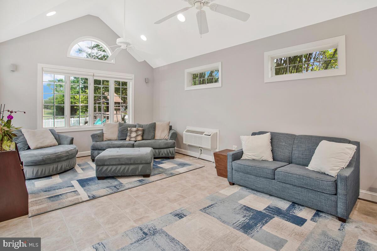 CHESAPEAKE PRESERVE - Residential