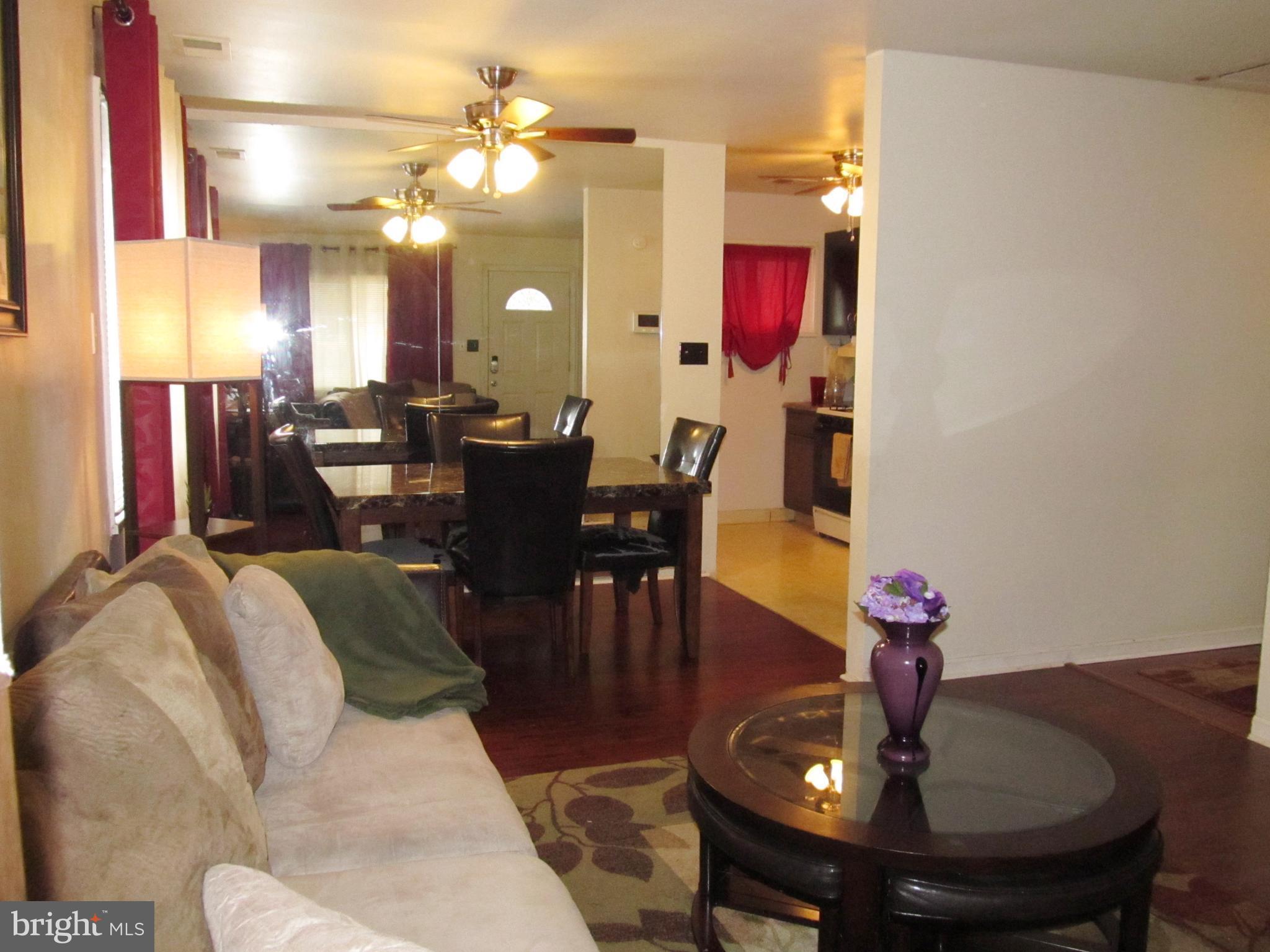 SOUTH LAWN - Residential