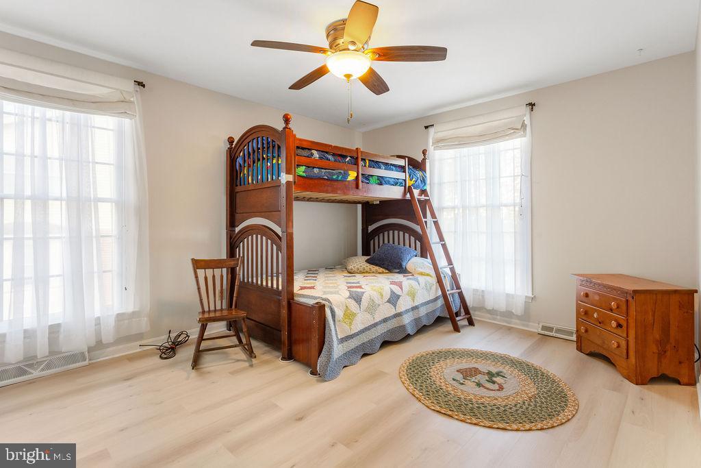 PENN OAKS - Residential