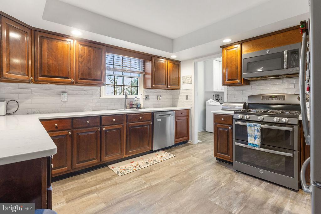 PENN OAKS - Residential