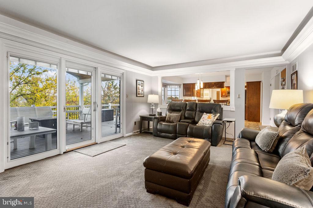 PENN OAKS - Residential