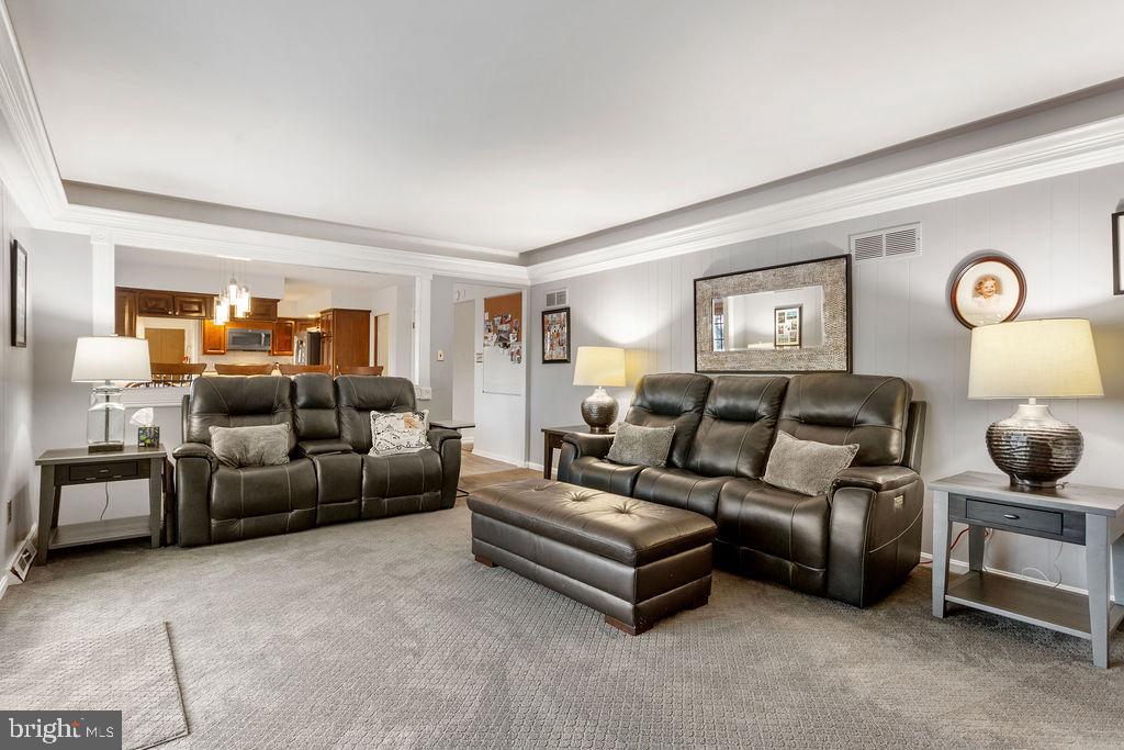 PENN OAKS - Residential