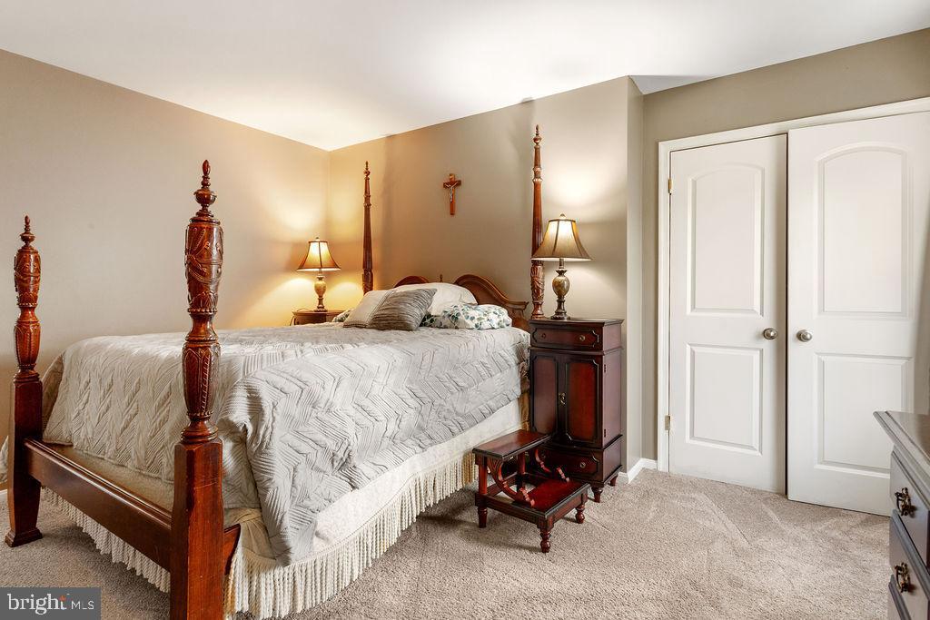 PENN OAKS - Residential