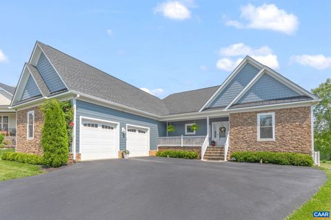 267 HERITAGE DR ZION CROSSROADS VA 22942