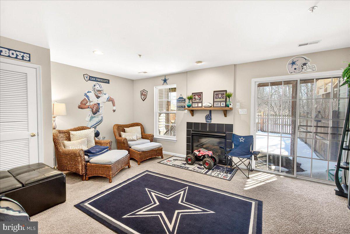 WESTVIEW CORPORATE CENTER - Residential