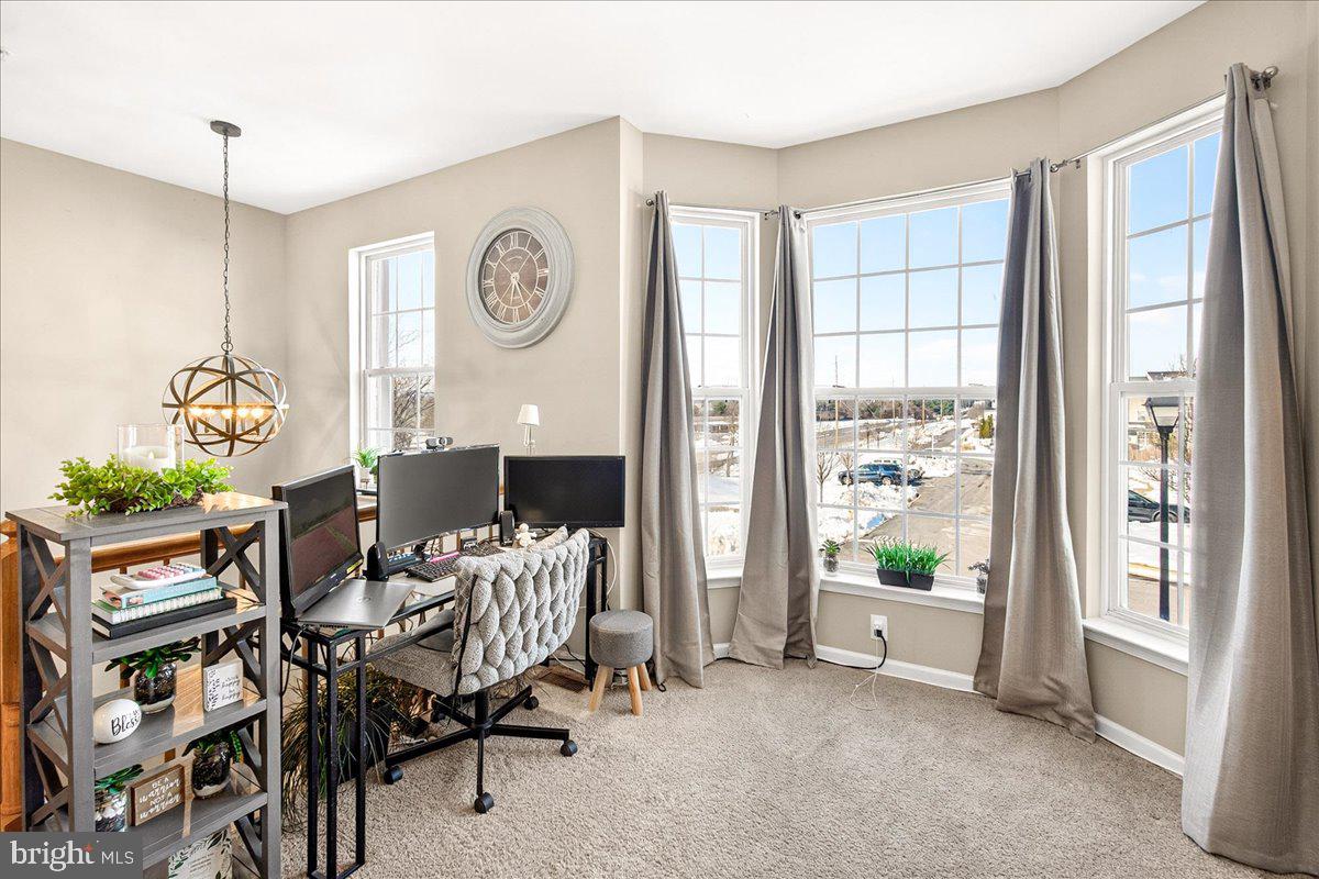 WESTVIEW CORPORATE CENTER - Residential