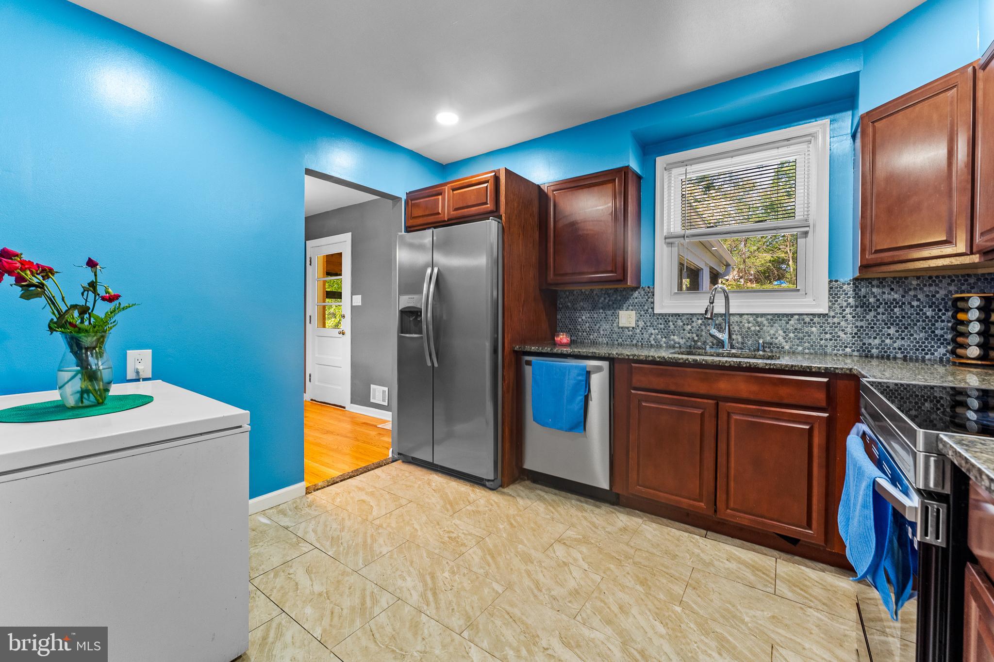 ANDREWS HILLS - Residential