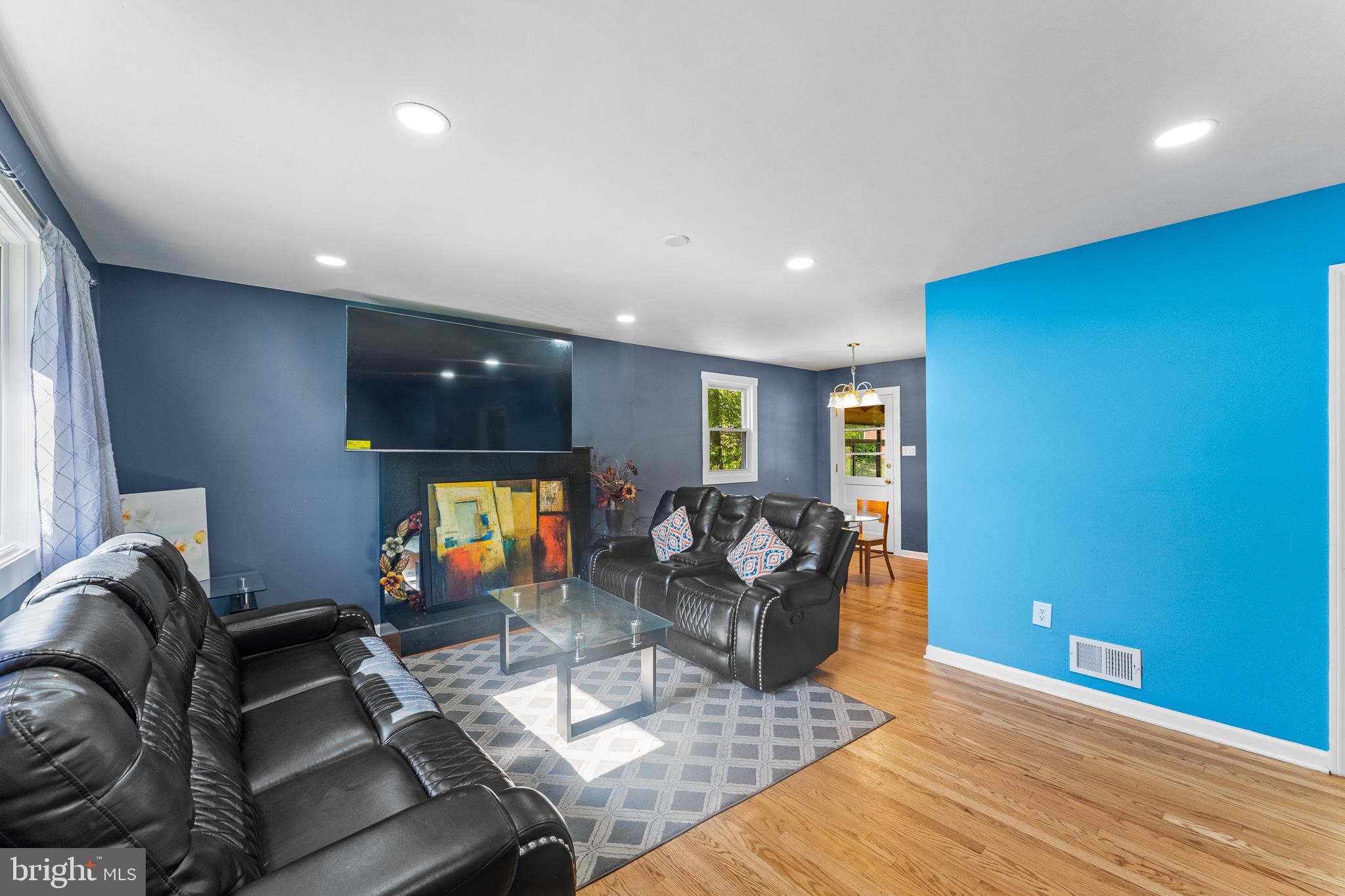 ANDREWS HILLS - Residential