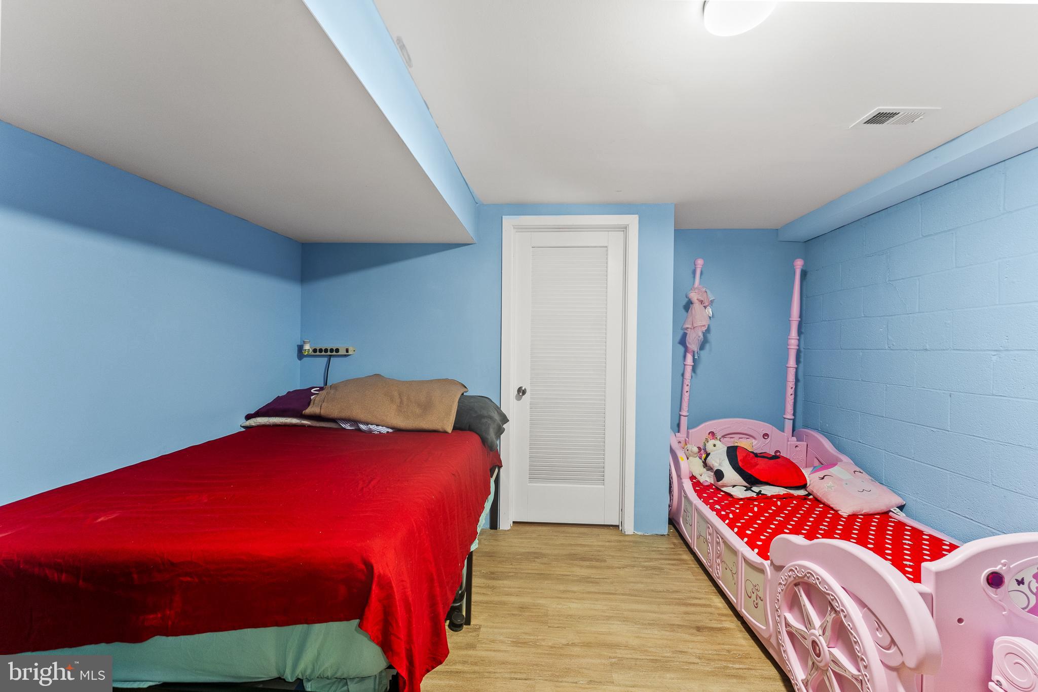 ANDREWS HILLS - Residential