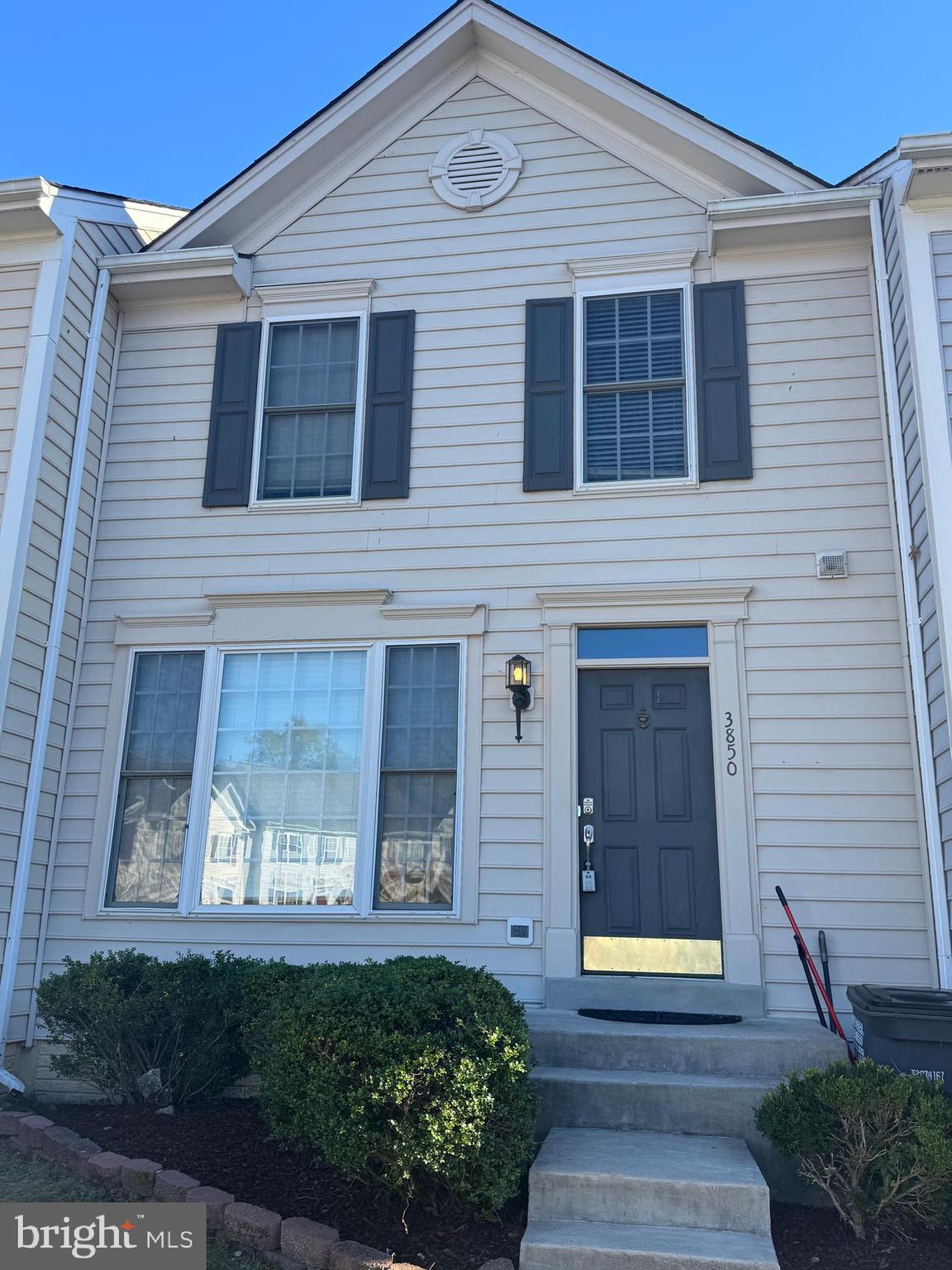 RIDGELEIGH - Residential Lease