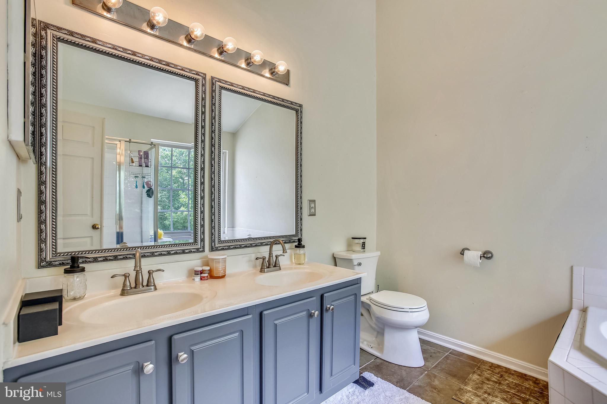 RIDGELEIGH - Residential Lease