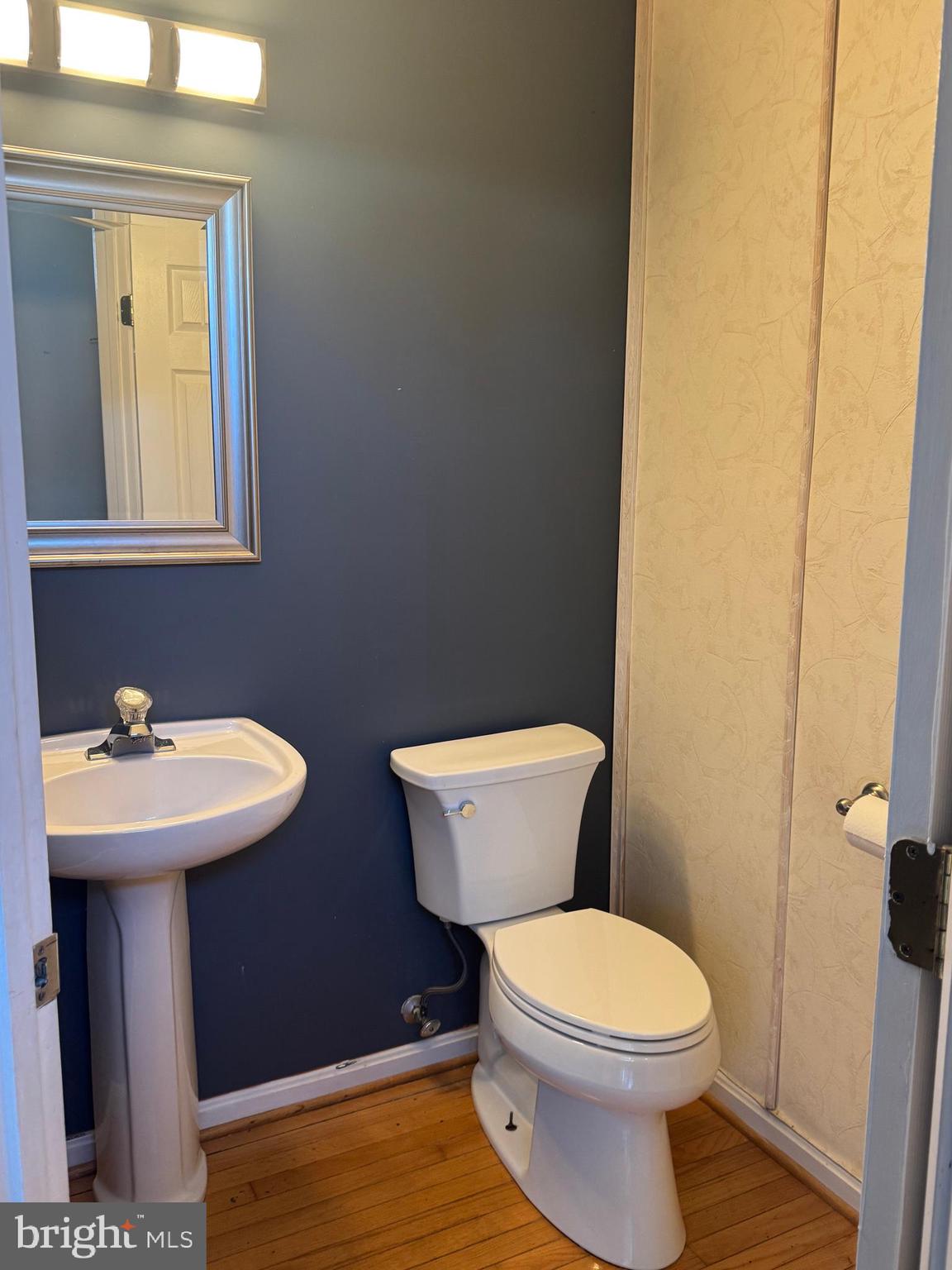 RIDGELEIGH - Residential Lease