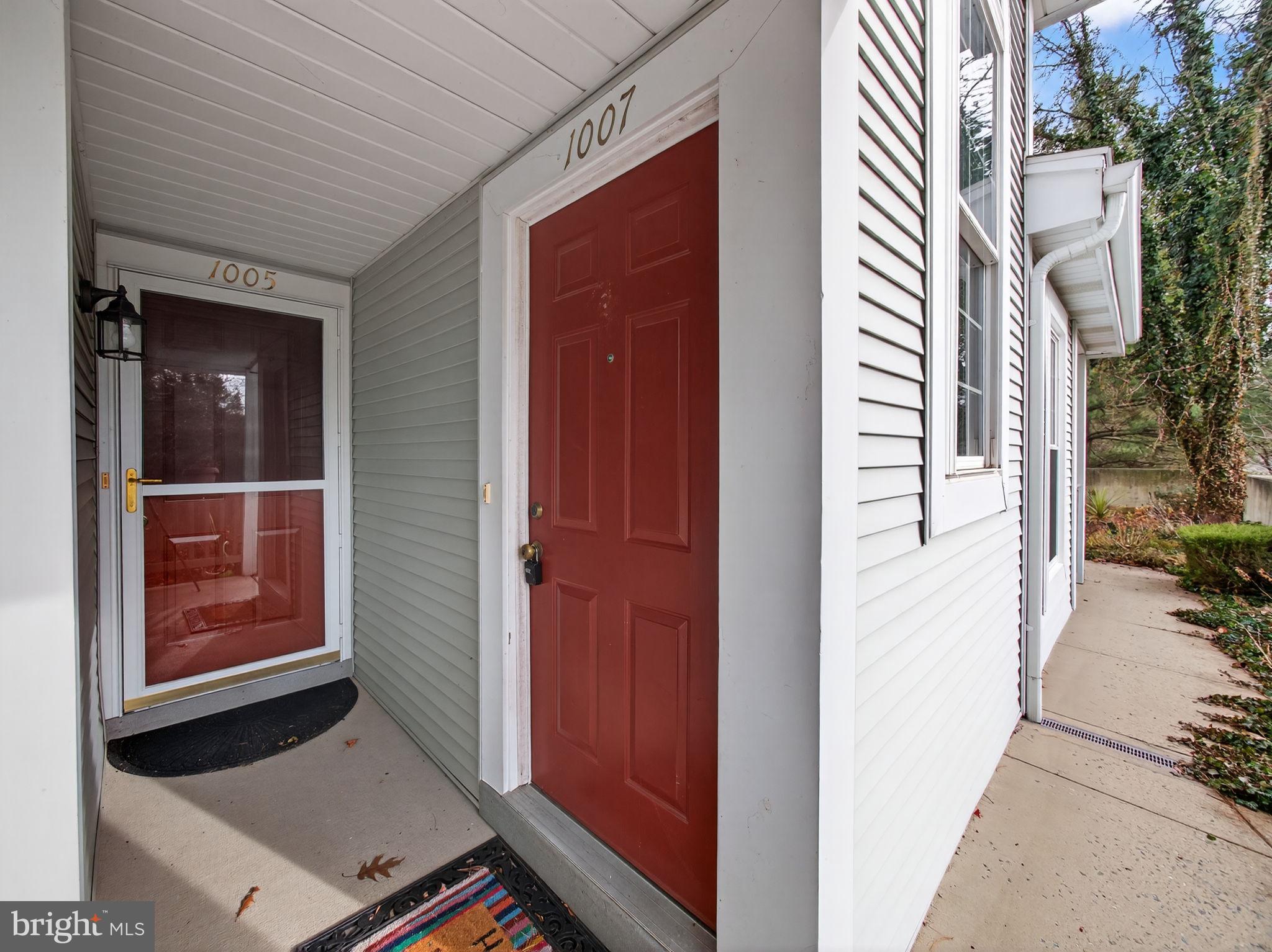 1007 COUNTRY PLACE DRIVE