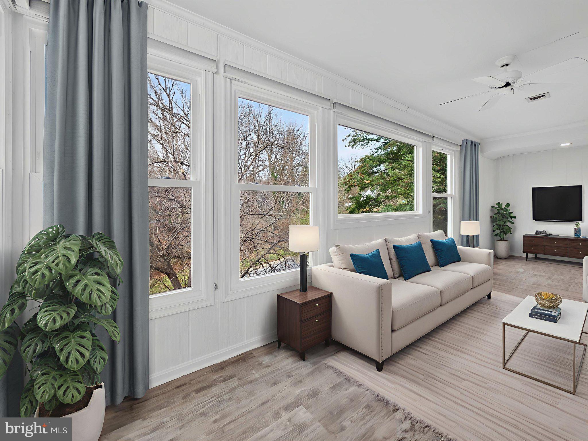 COUNTRY PLACE - Residential