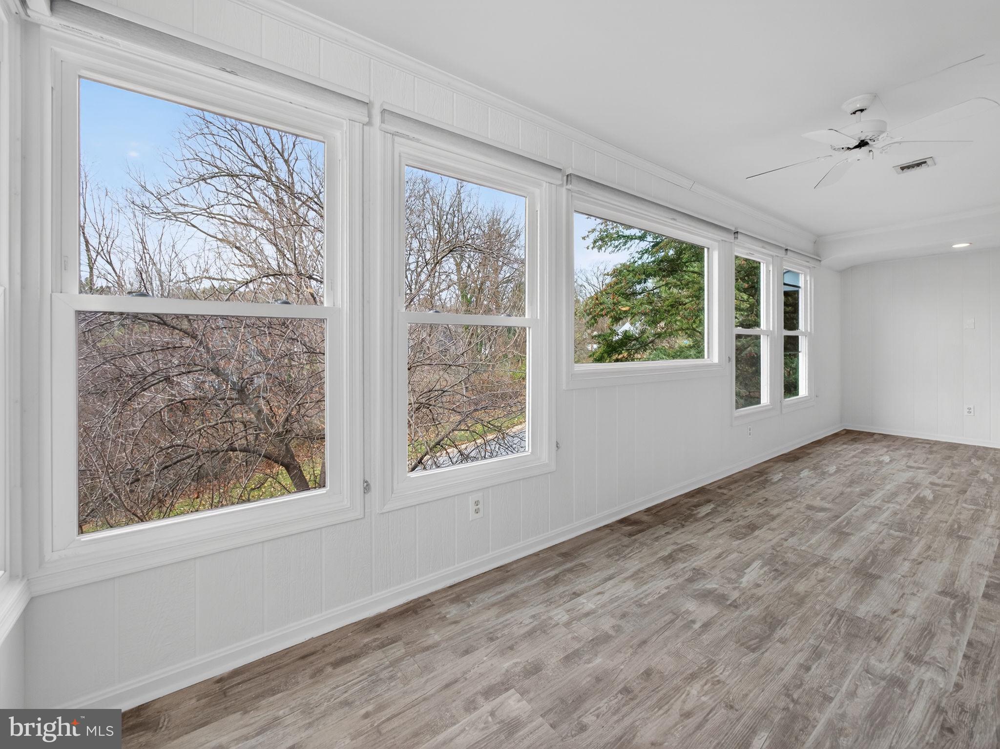 COUNTRY PLACE - Residential