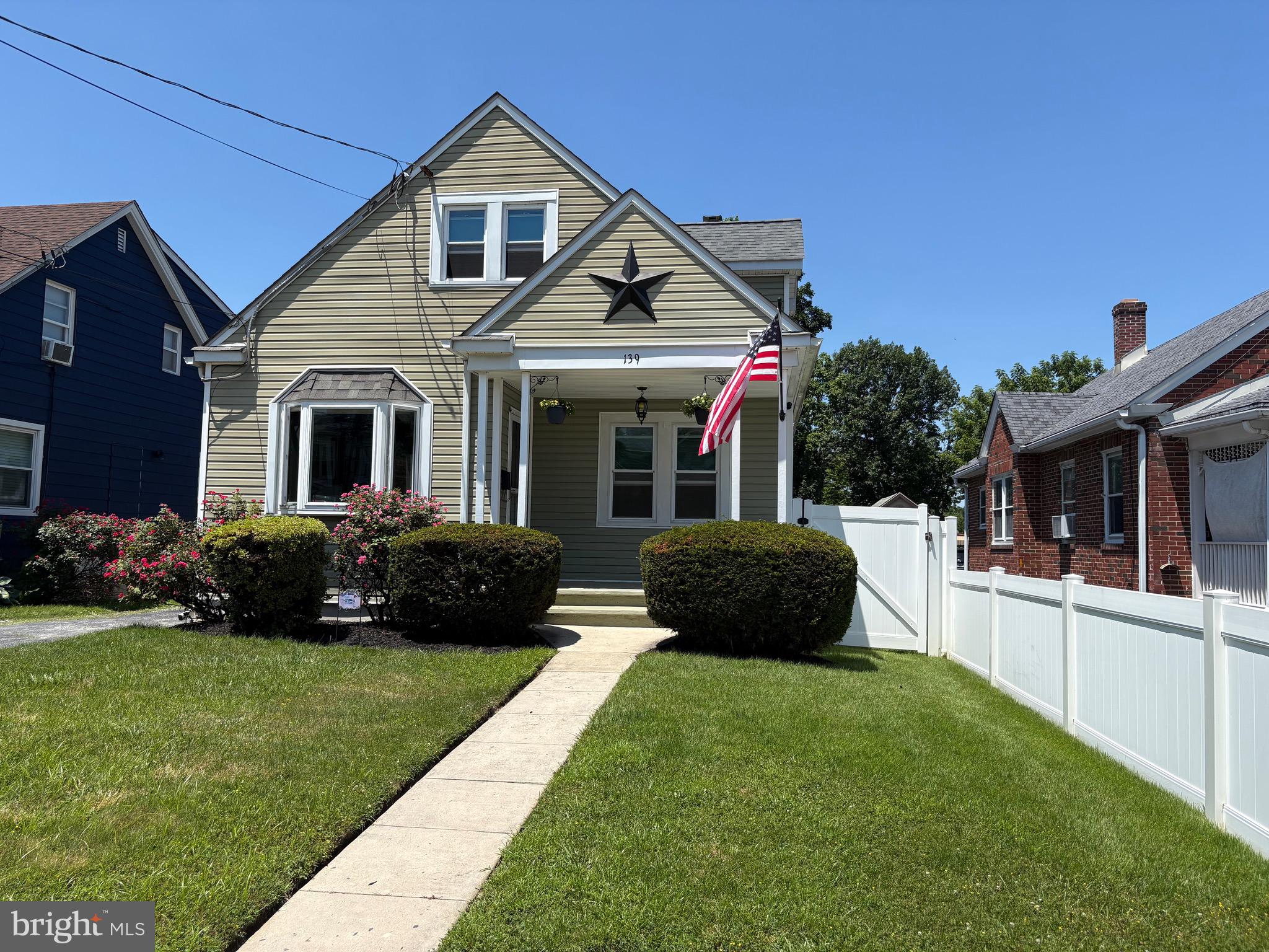Beautiful Single Home in the award winning Interboro School District featuring Four Bedrooms, Two modern full Bathrooms. Quaint front porch, Living Room with bay window, Ultra Modern (Gourmet) eat in Kitchen with granite countertops, lots of cabinetry , stainless steel appliances and gorgeous hardwood floors. Sliders lead to an extremely private rear covered deck and a huge backyard (great for grilling, entertaining or just relaxing). The Basement is Fully Finished with new carpeting and a pellet stove is included (new flue). Some additional amenities; Central Air, 1st Floor bedrooms and Full Bathroom, vinyl fencing, Garage with electric, oversized rear yard and much more. A well maintained and extremely clean home. A must see!