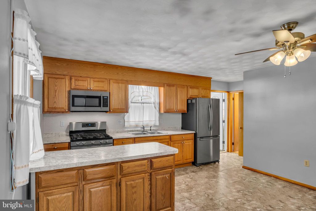 Photo of 318 E Emaus Street, MIDDLETOWN, PA 17057 (MLS # PADA2052484)