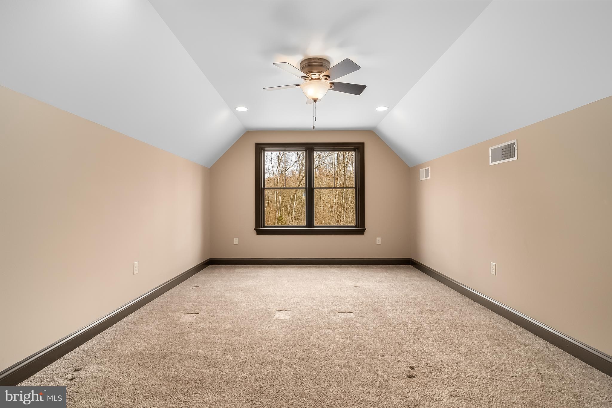 MT GRETNA - Residential