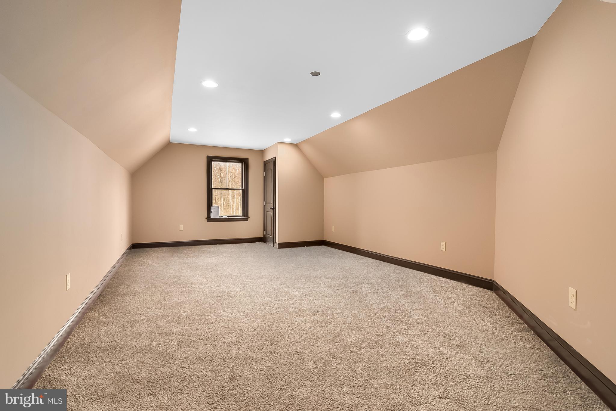 MT GRETNA - Residential