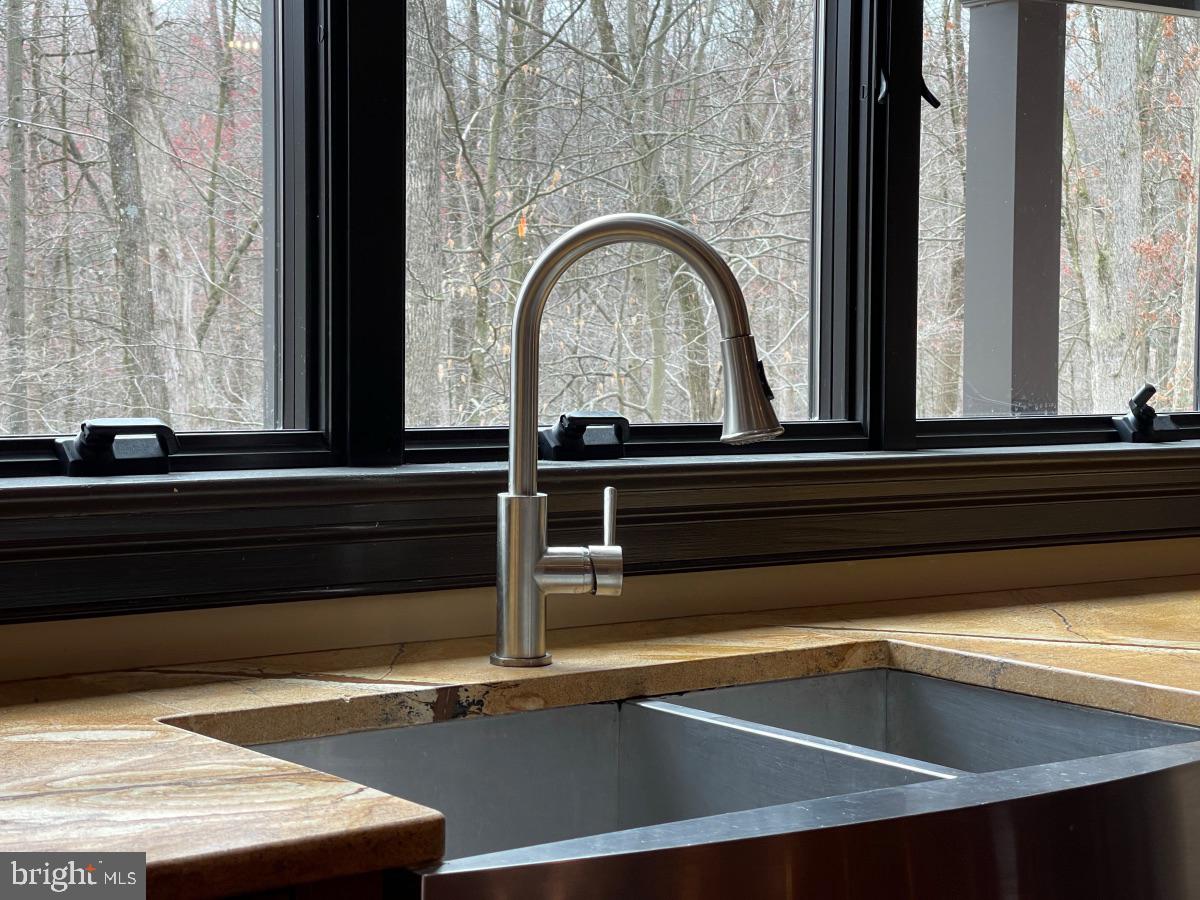 MT GRETNA - Residential