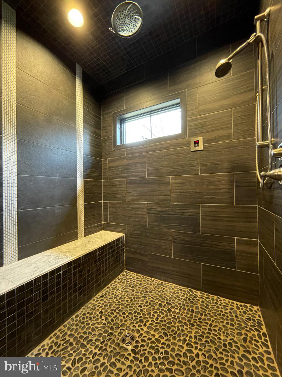 MT GRETNA - Residential