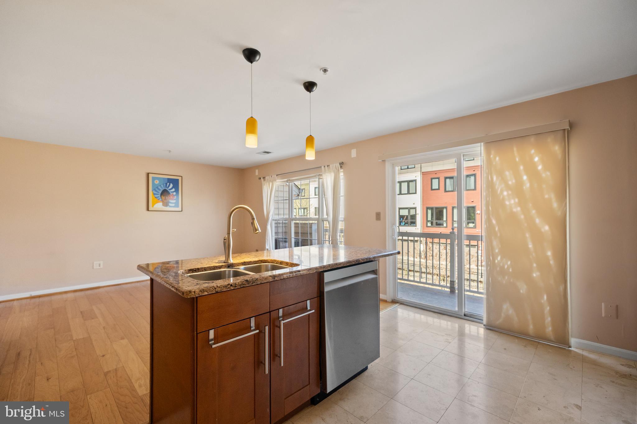 CAMERON STATION - Residential