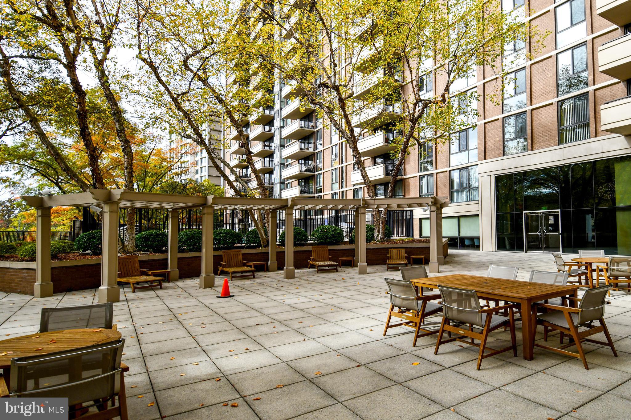 FRIENDSHIP HEIGHTS - Residential