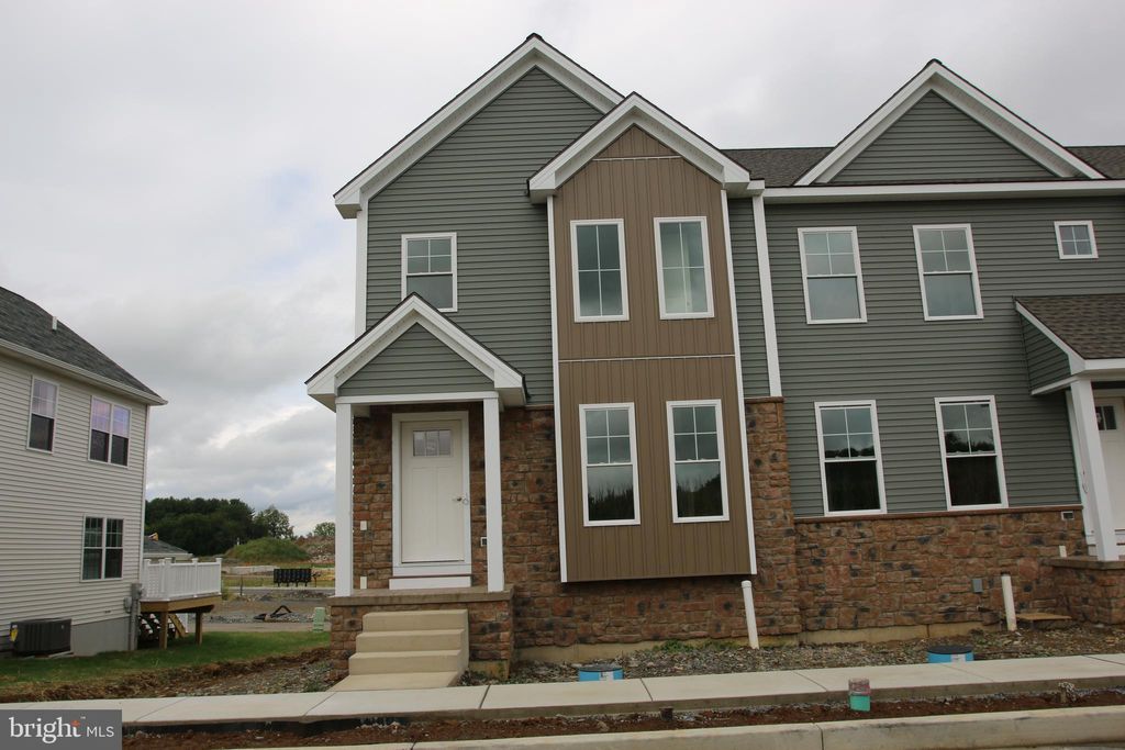 Photo of 43 Coastal Avenue, EPHRATA, PA 17522 (MLS # PALA2043896)