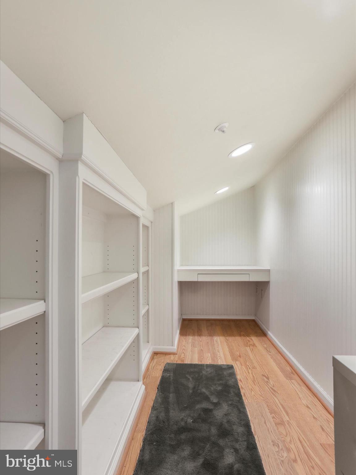 WORMANS MILL - Residential