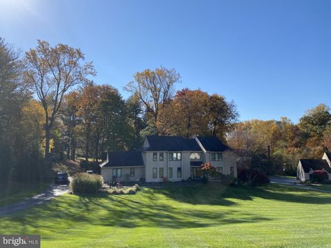 17 JONATHAN MORRIS CIRCLE MEDIA PA 19063