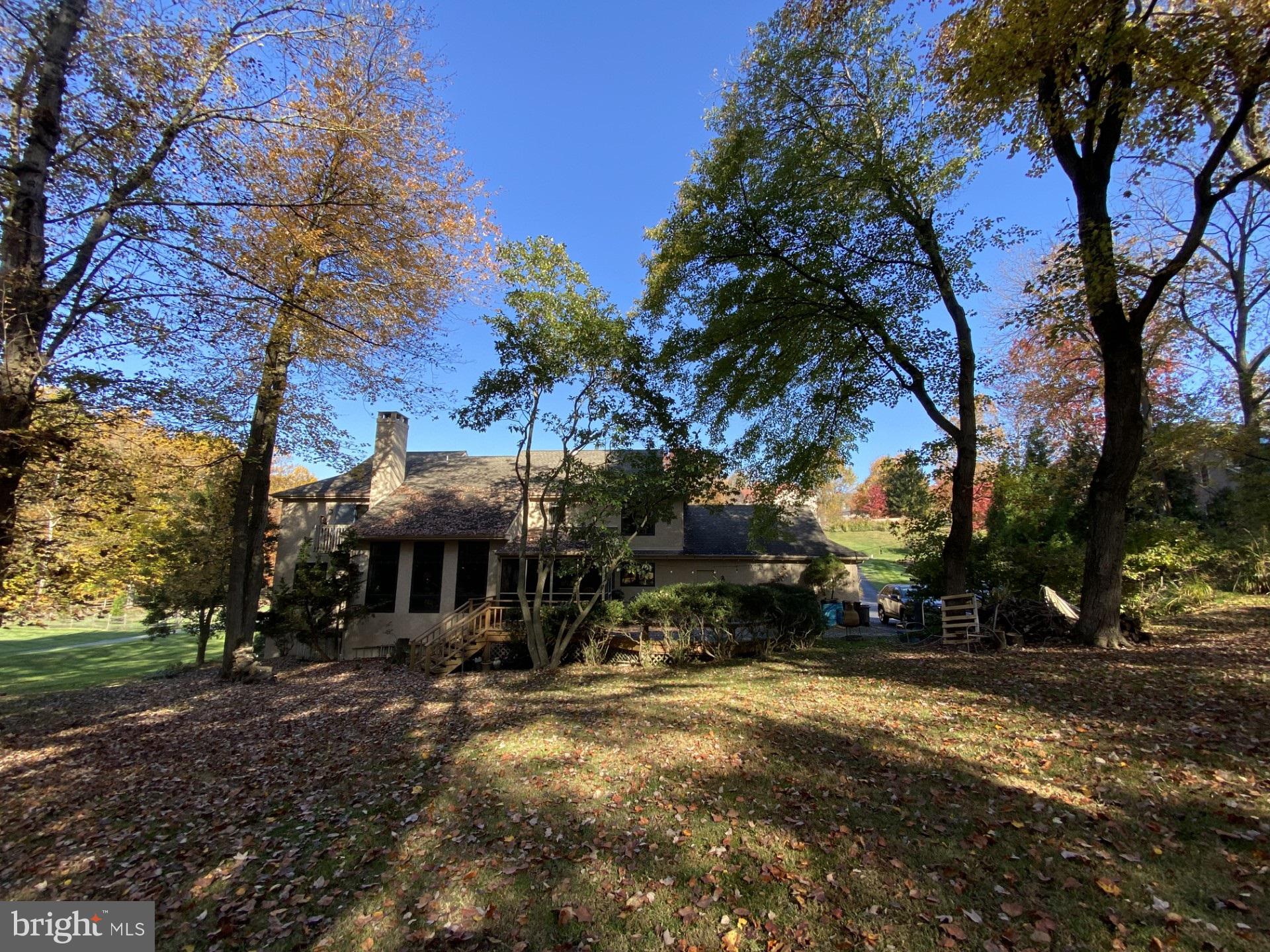 17 JONATHAN MORRIS CIRCLE