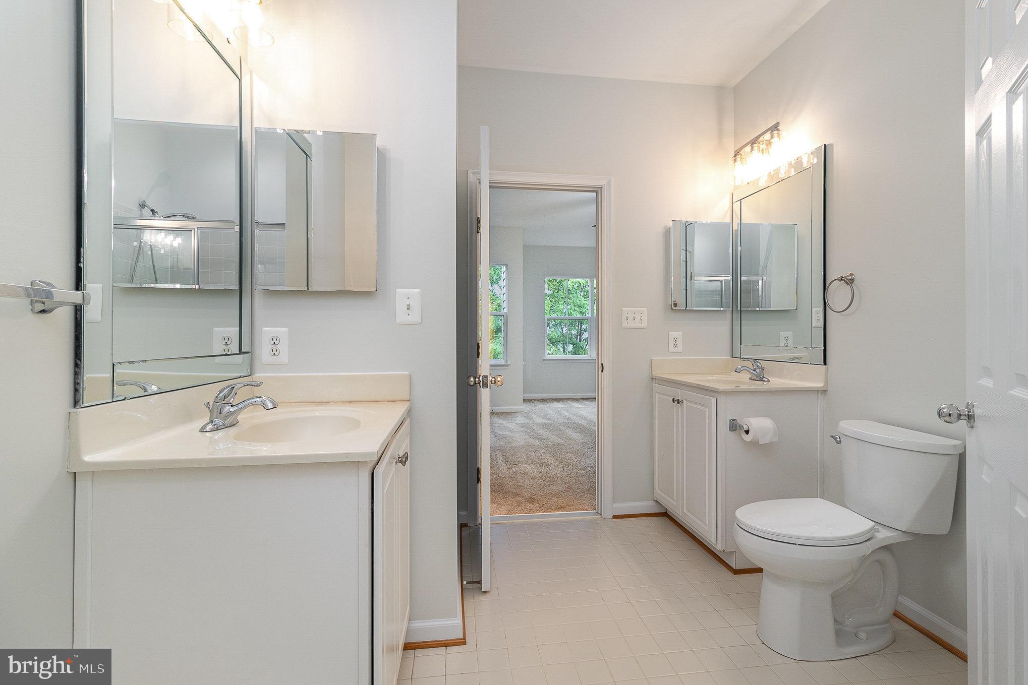 RIVER OAKS - Residential Lease