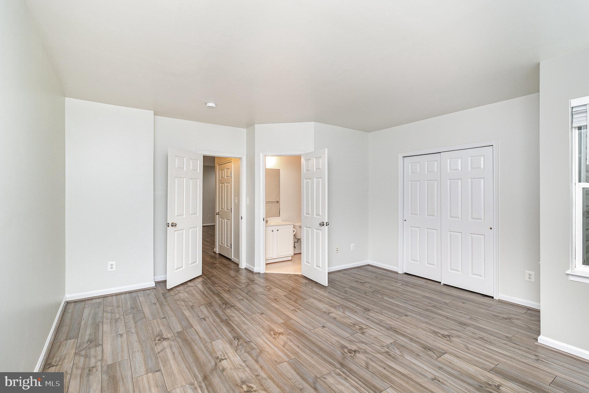 RIVER OAKS - Residential Lease