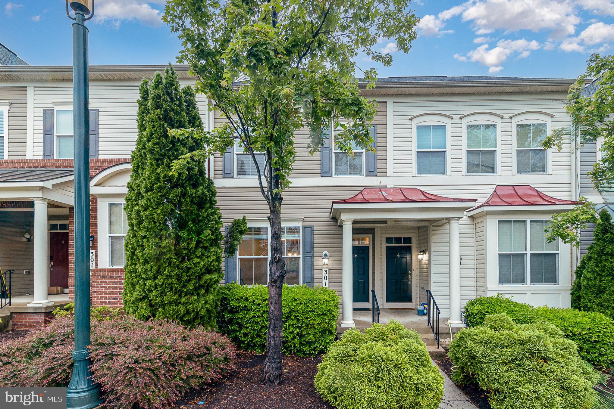 RIVER OAKS - Residential Lease