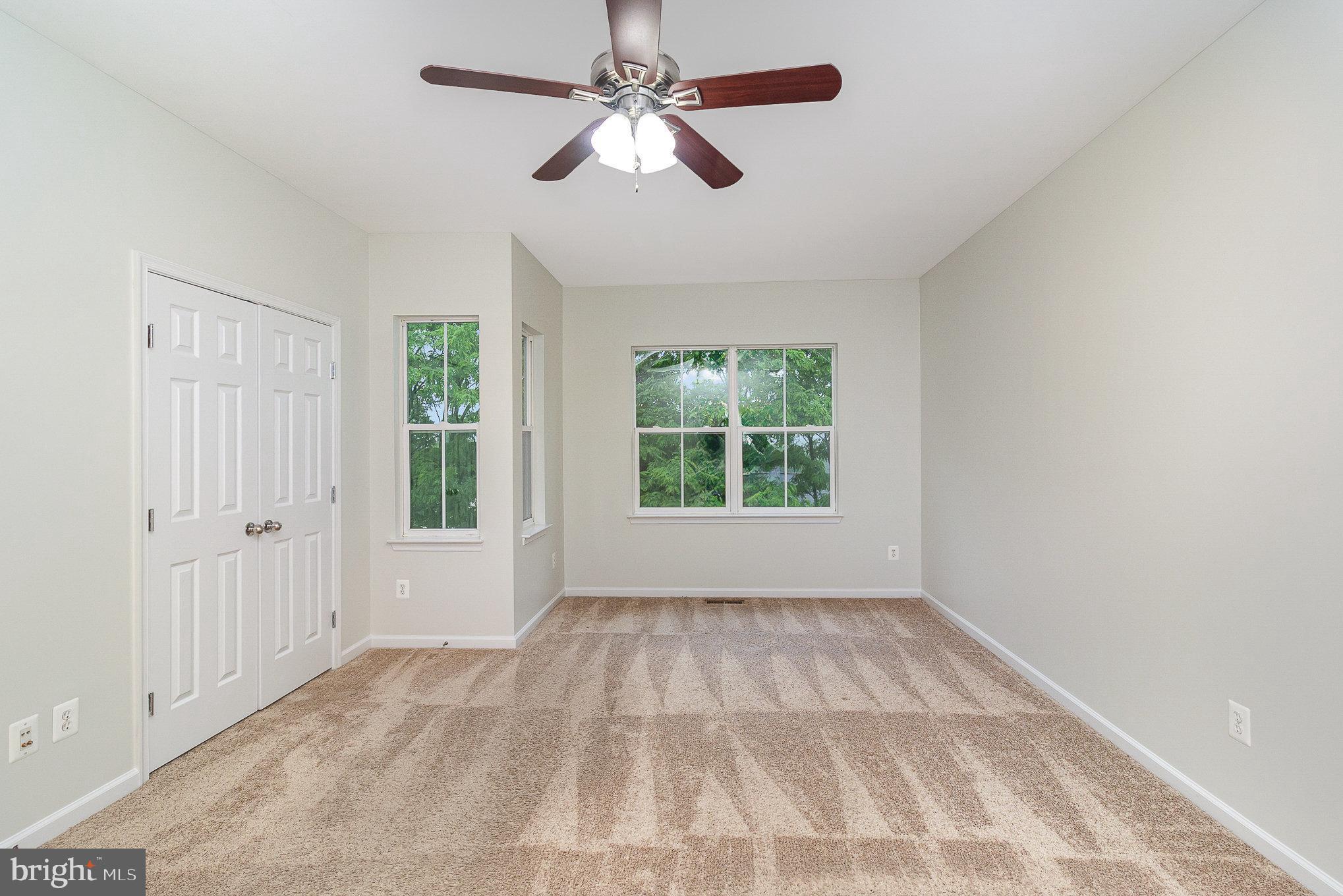 RIVER OAKS - Residential Lease