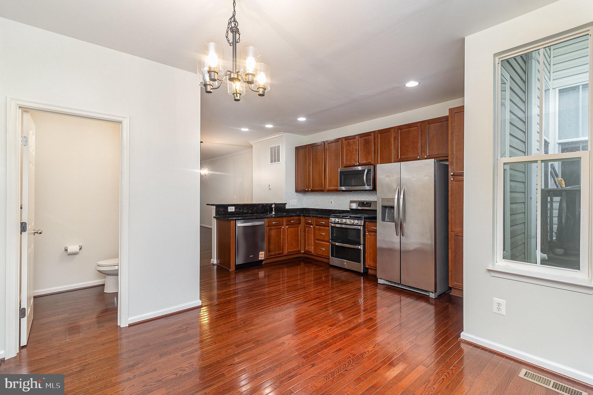 RIVER OAKS - Residential Lease