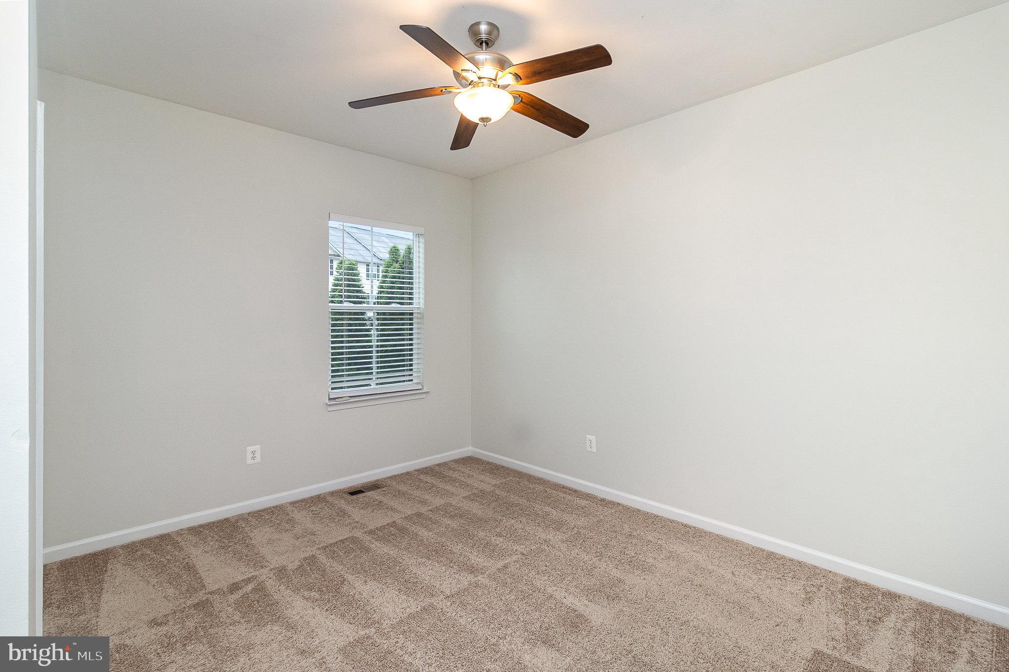 RIVER OAKS - Residential Lease