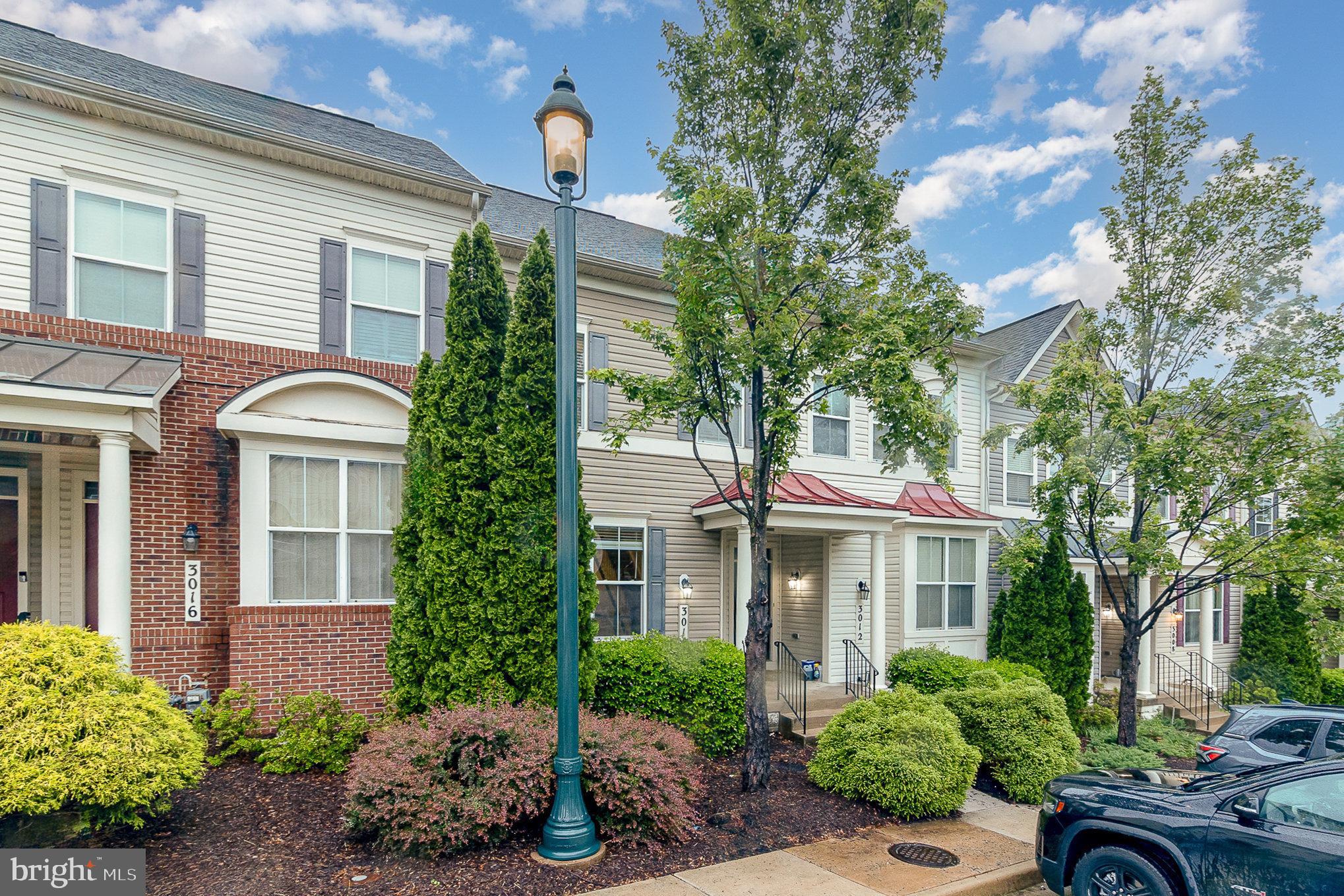 RIVER OAKS - Residential Lease