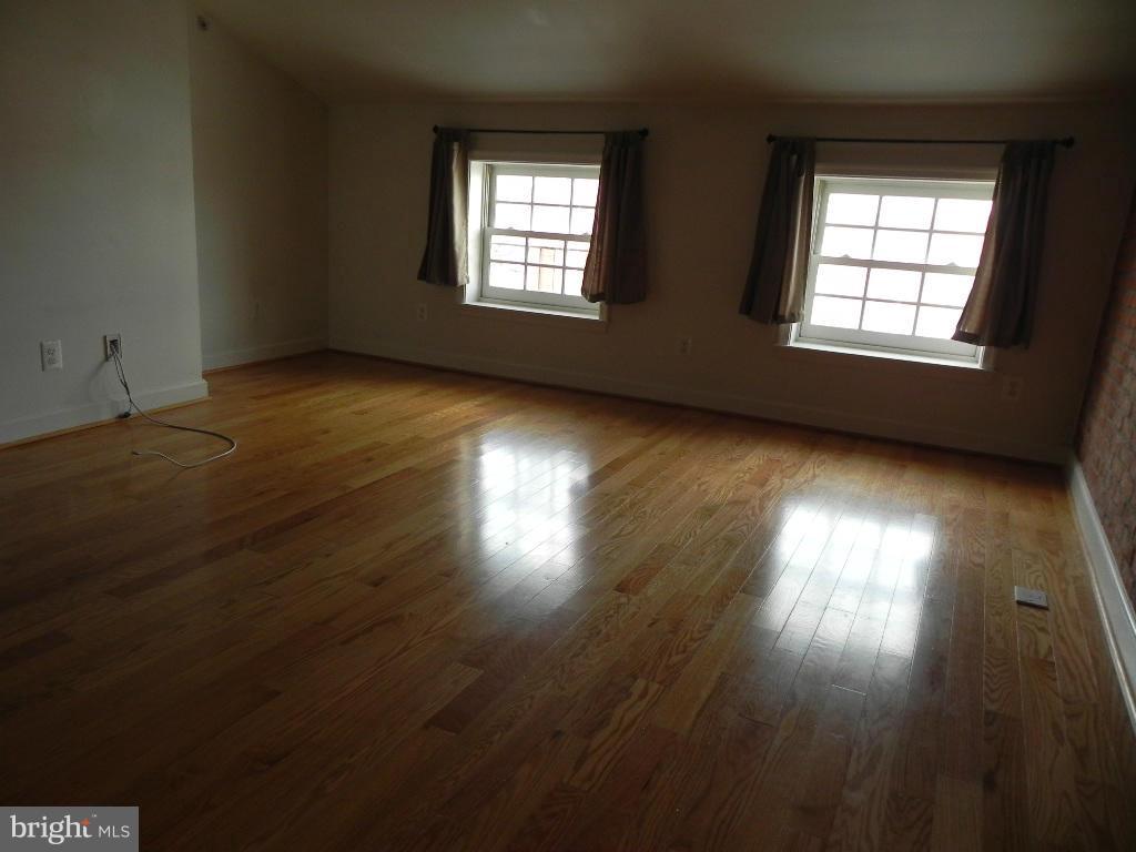 FEDERAL HILL HISTORIC DISTRICT - Residential Lease