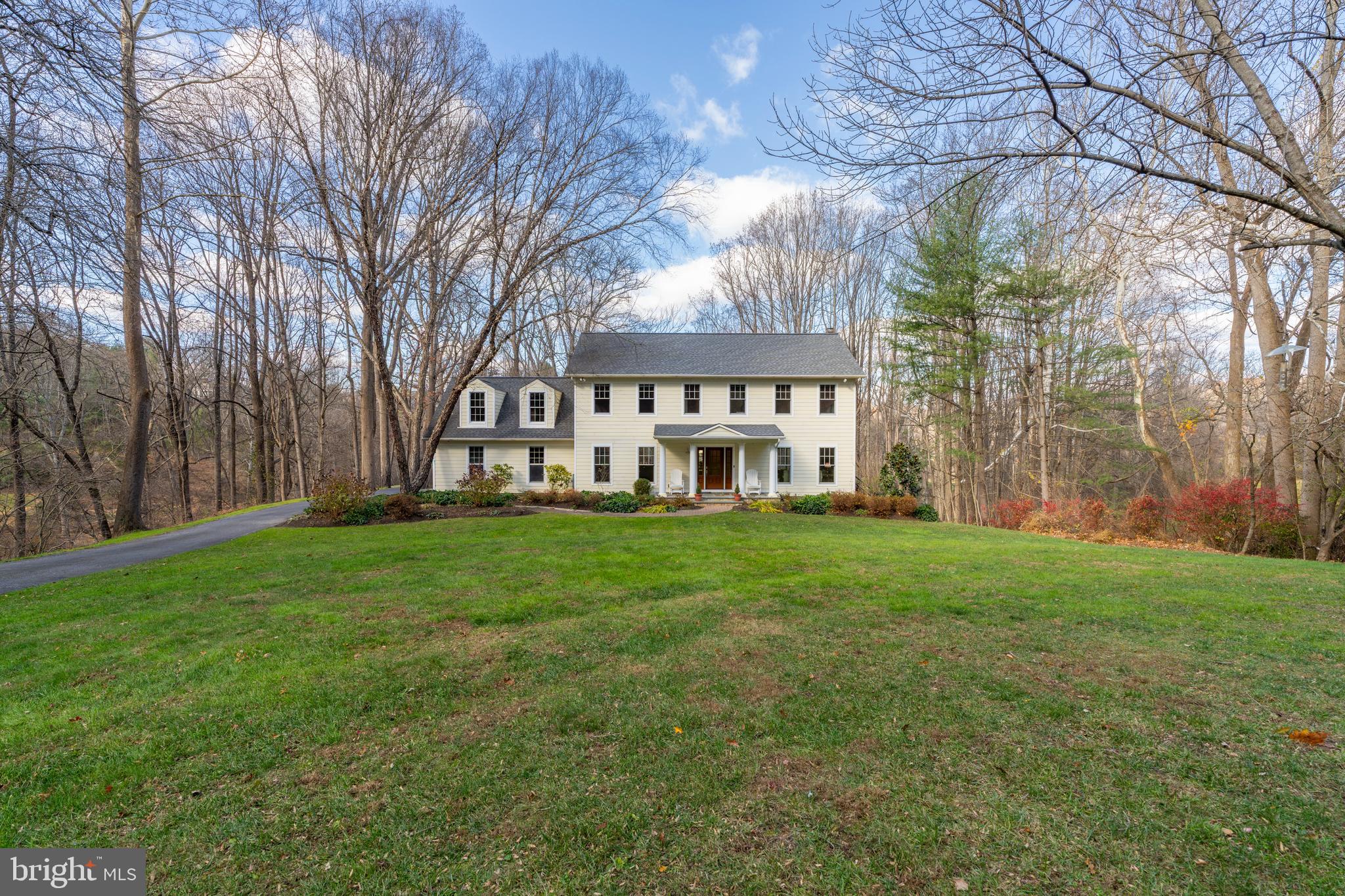 10 SEVEN SPRINGS COURT