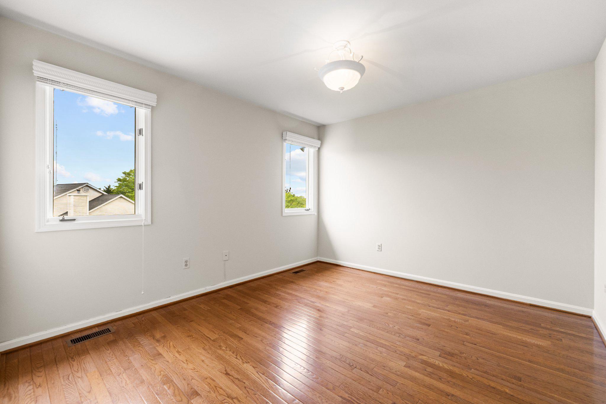 WORTHINGTON PARK - Residential