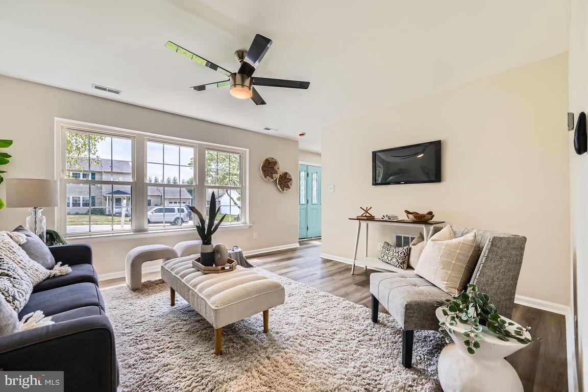 3706 INWOOD COURT